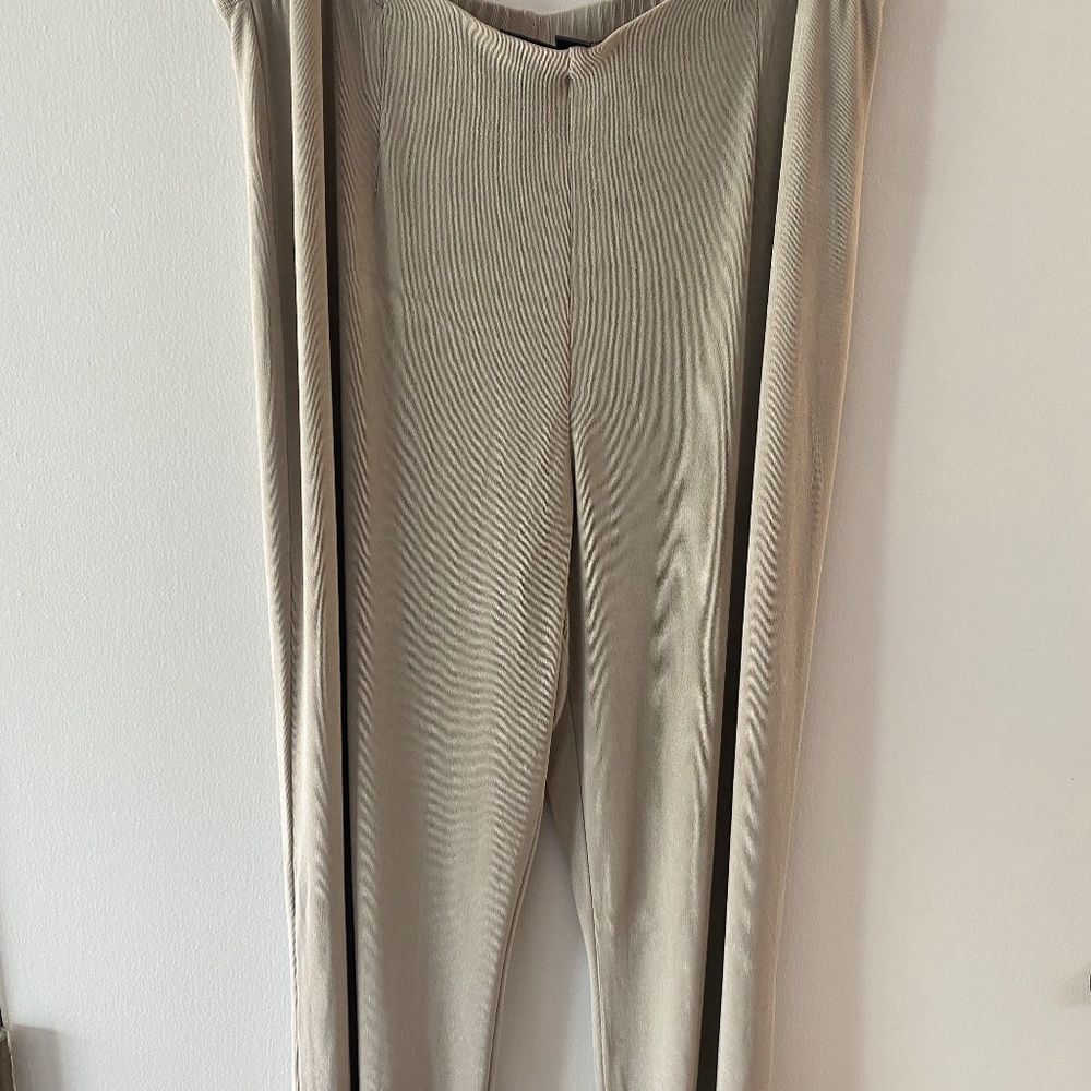 SEXY flowing  LONG PANTS BY CHICO TRAVELER